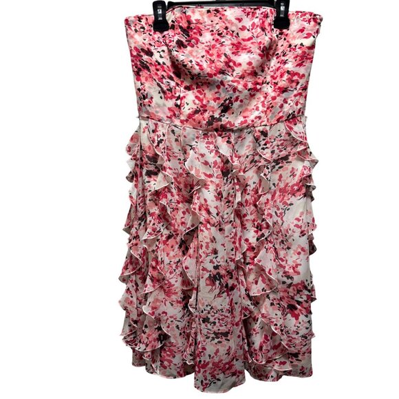 White House Black Market Dresses & Skirts - White House Black Market Strapless Floral Ruffle Mini Dress Size 10